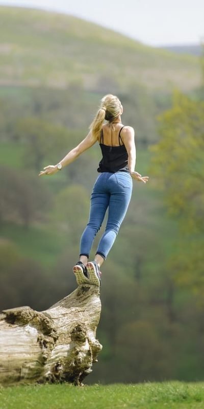 woman, meditating, buddhism-865021.jpg